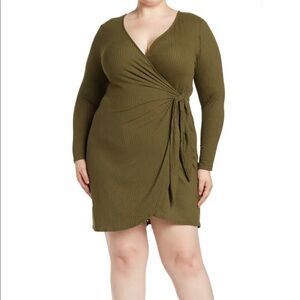 NWT Socialite curve plus size dress 1x 2x​​​​​​​​